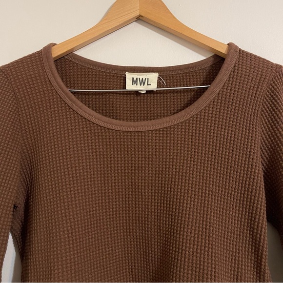 MWL Waffle Long Sleeve Crop Top Large - Picture 7 of 10